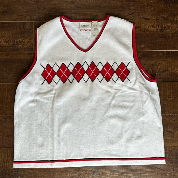 Golf inspired vest - Picture 1 of 4